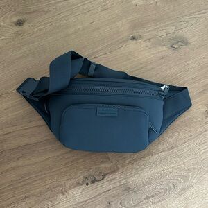 NWT Dagne Dover Ace Fanny pack